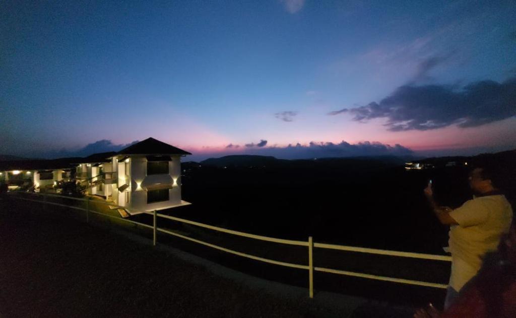 7Th Heaven Resort Вагамон Экстерьер фото