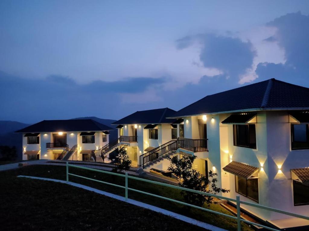 7Th Heaven Resort Вагамон Экстерьер фото